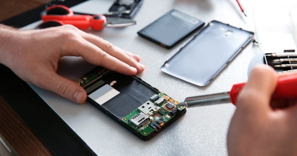 troca de peças e correções de celulares em Cuiabá